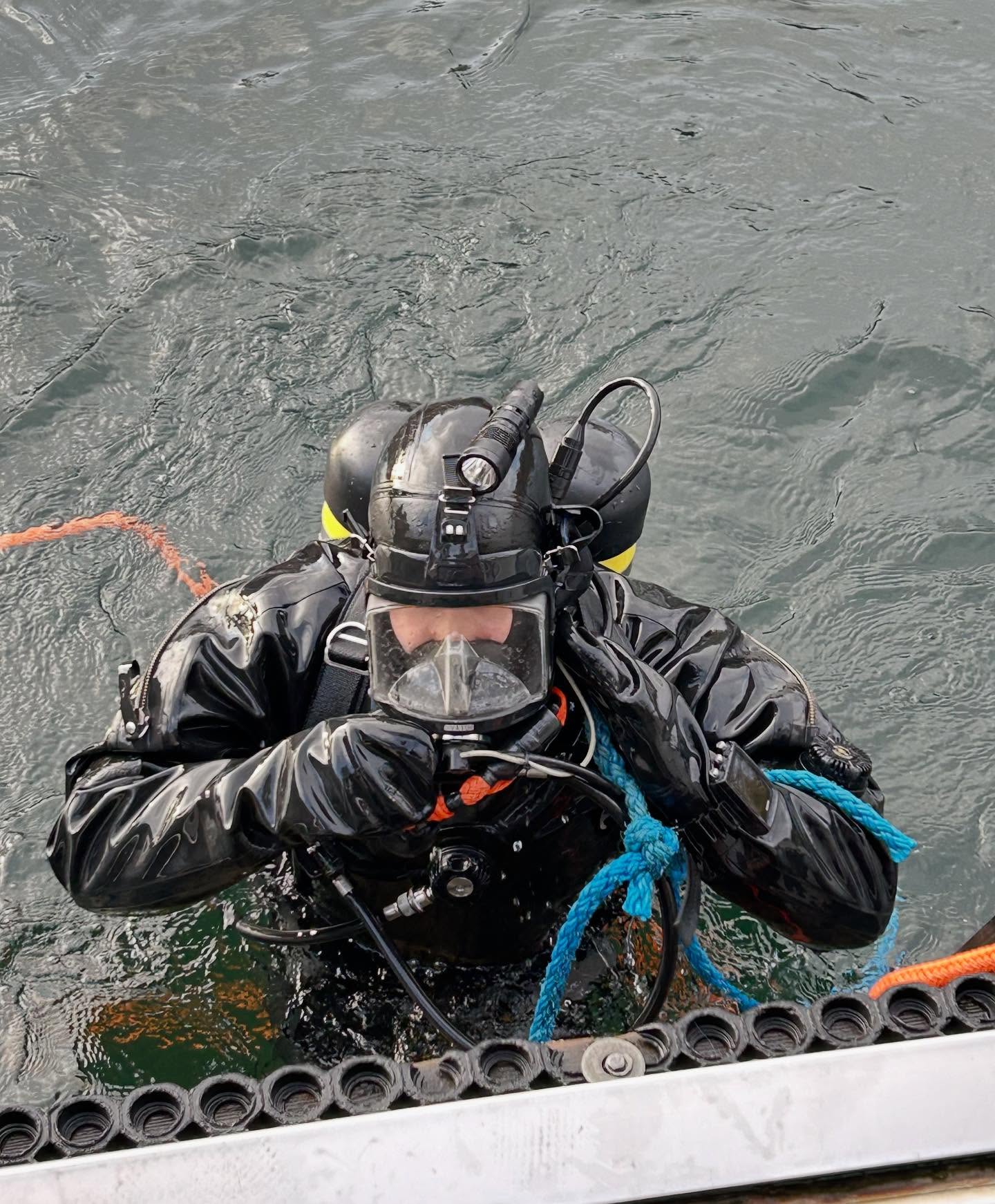 Vedenalainen työ vaatii rauhallisuutta ja varmuutta